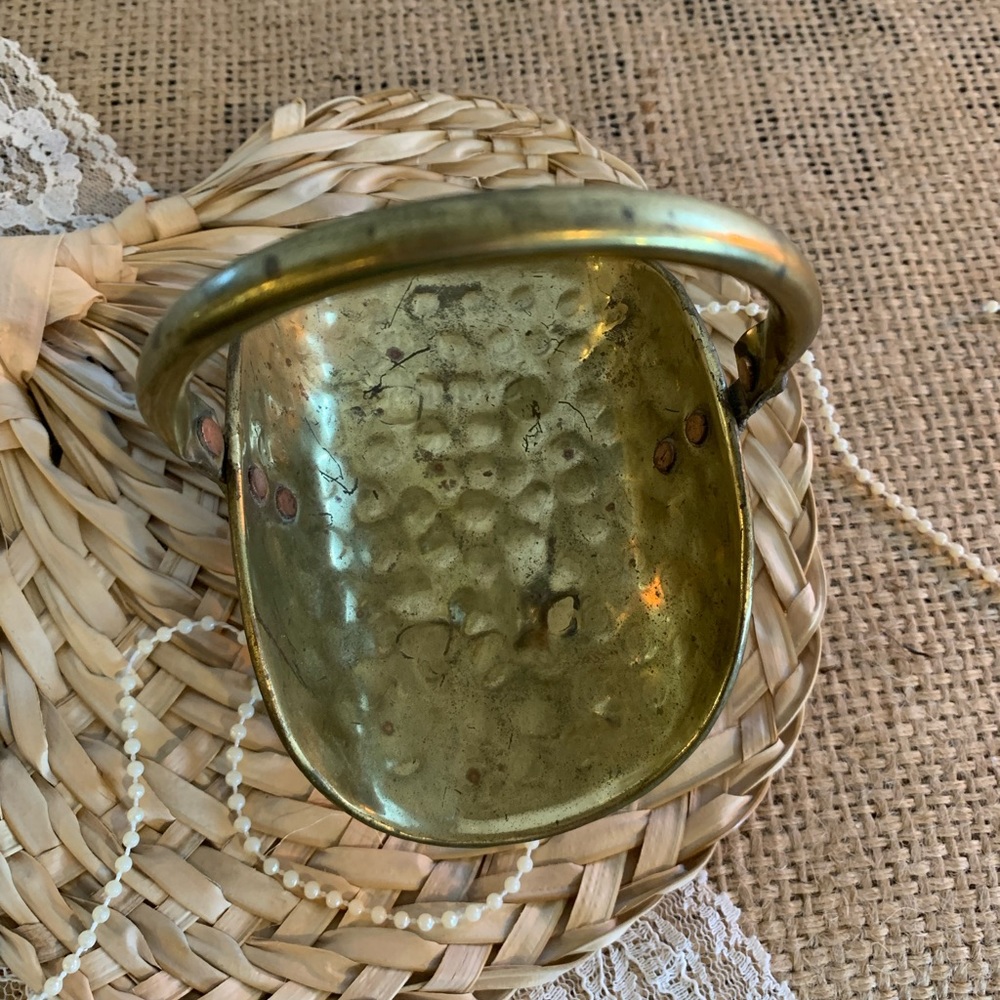 Vintage Small Footed Brass Basket ⚜️ Unique Home Decor / Eclectic / Gift - Picture 10 of 12